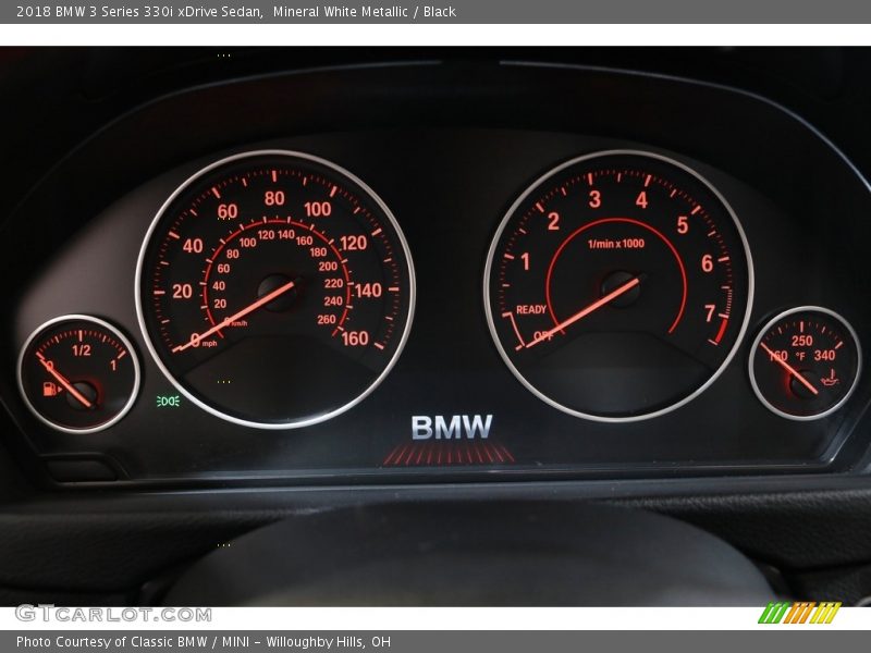 Mineral White Metallic / Black 2018 BMW 3 Series 330i xDrive Sedan