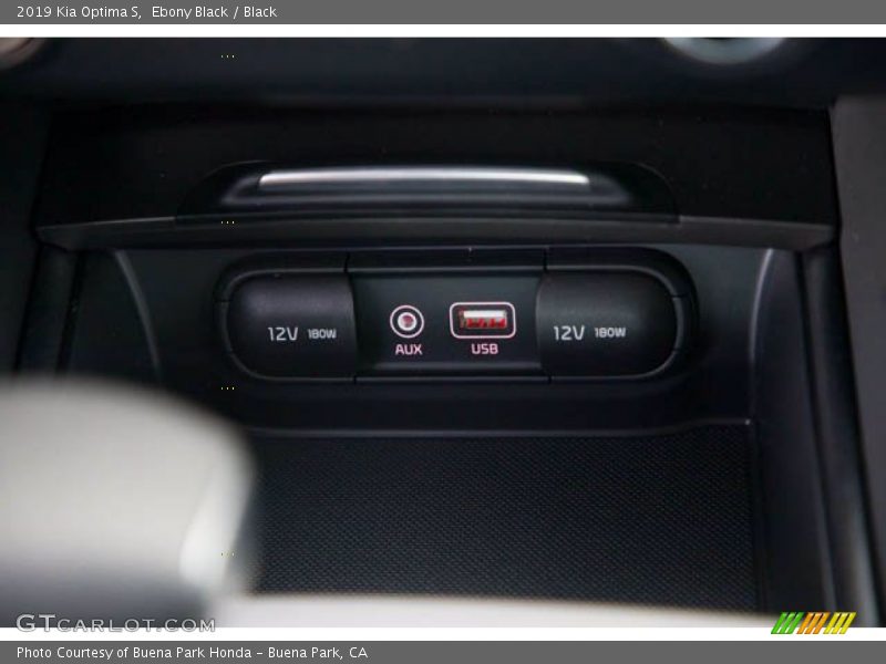 Ebony Black / Black 2019 Kia Optima S