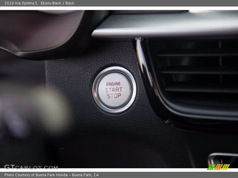 Ebony Black / Black 2019 Kia Optima S