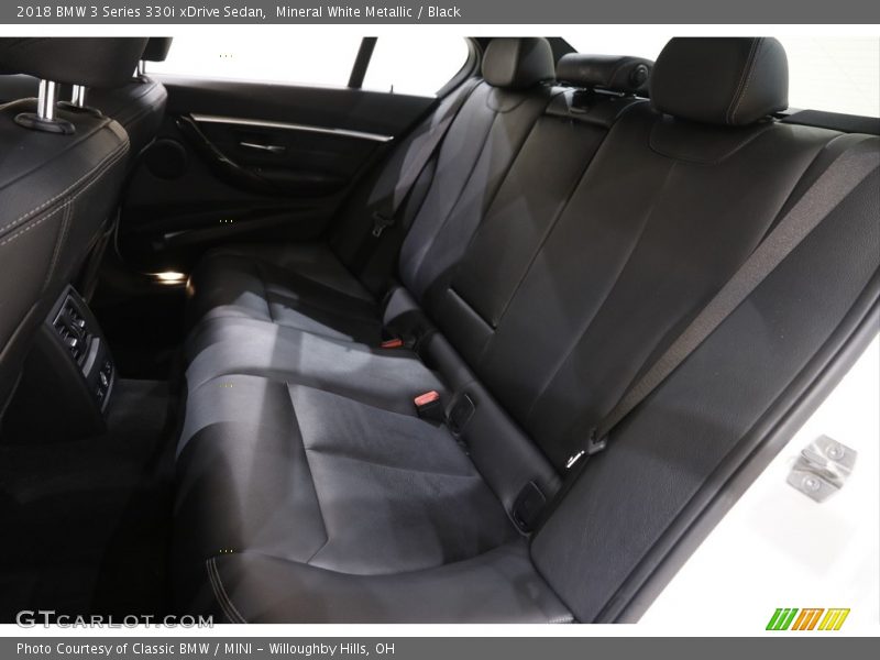 Mineral White Metallic / Black 2018 BMW 3 Series 330i xDrive Sedan