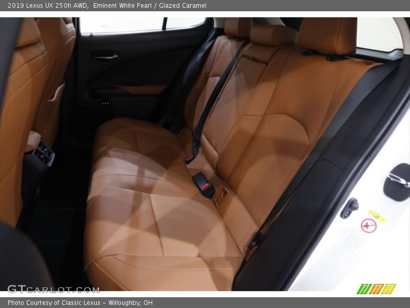 Eminent White Pearl / Glazed Caramel 2019 Lexus UX 250h AWD