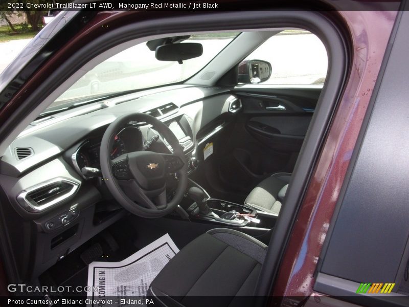 Mahogany Red Metallic / Jet Black 2022 Chevrolet TrailBlazer LT AWD