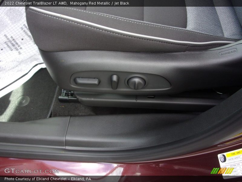 Mahogany Red Metallic / Jet Black 2022 Chevrolet TrailBlazer LT AWD
