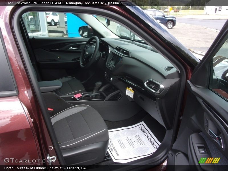 Mahogany Red Metallic / Jet Black 2022 Chevrolet TrailBlazer LT AWD