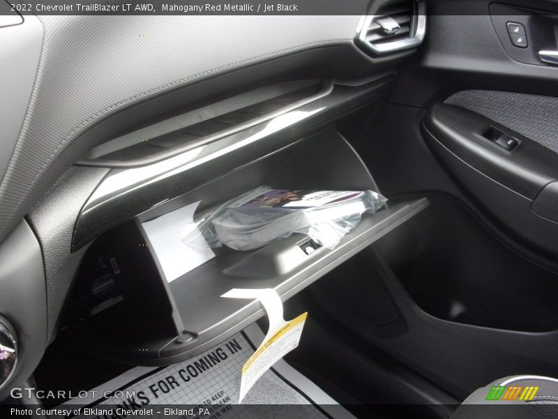 Mahogany Red Metallic / Jet Black 2022 Chevrolet TrailBlazer LT AWD