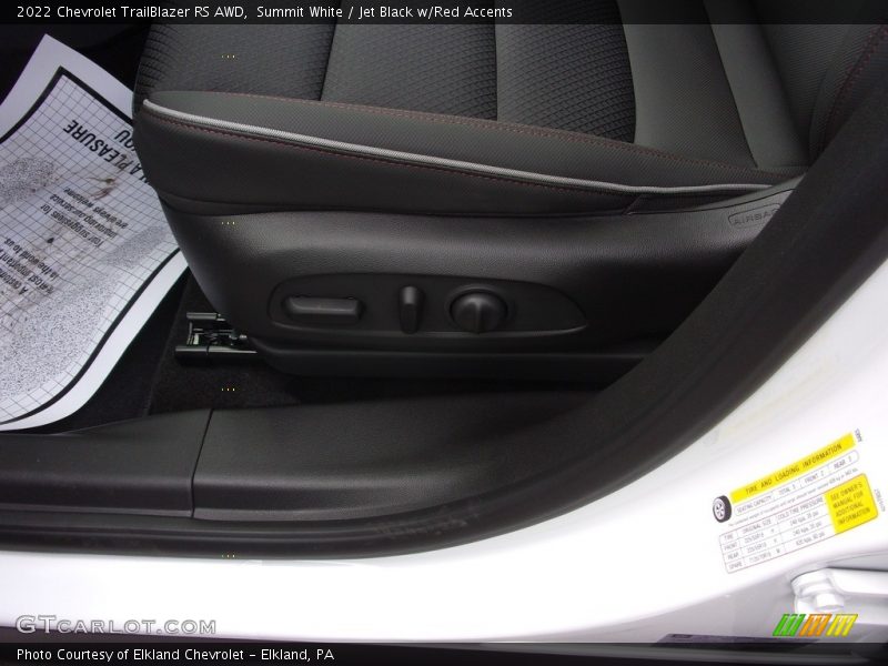 Summit White / Jet Black w/Red Accents 2022 Chevrolet TrailBlazer RS AWD