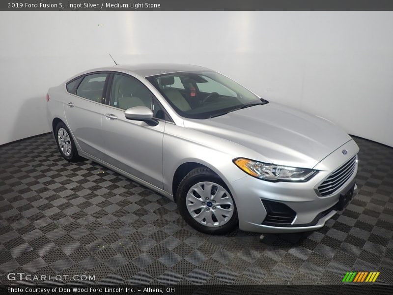 Ingot Silver / Medium Light Stone 2019 Ford Fusion S
