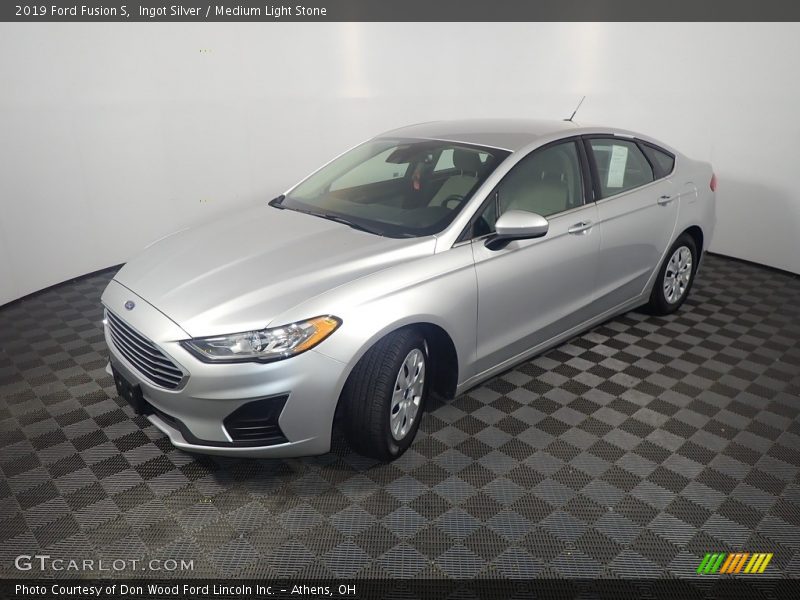 Ingot Silver / Medium Light Stone 2019 Ford Fusion S