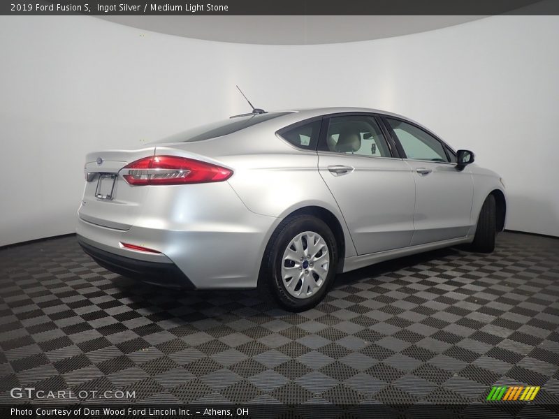 Ingot Silver / Medium Light Stone 2019 Ford Fusion S