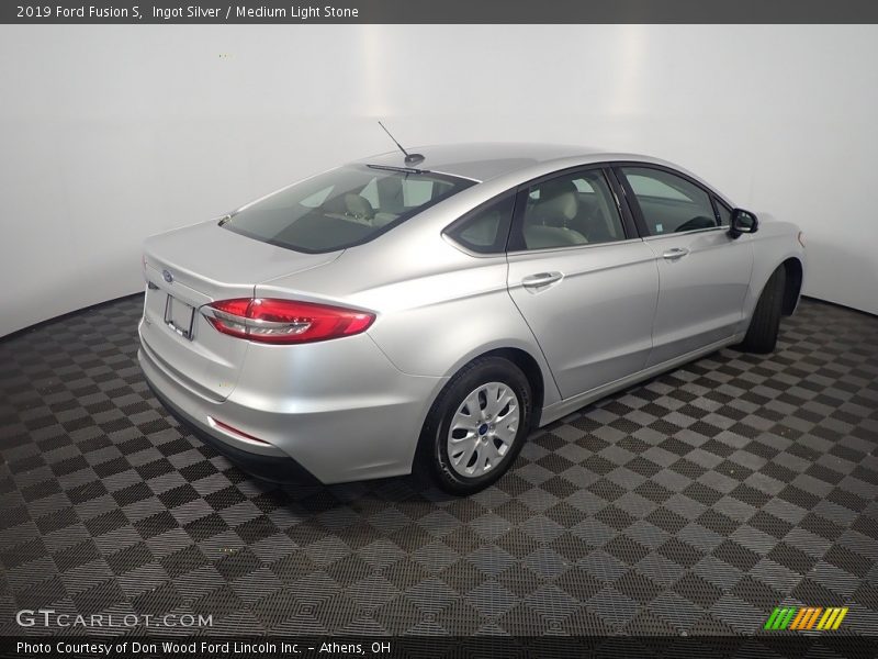 Ingot Silver / Medium Light Stone 2019 Ford Fusion S