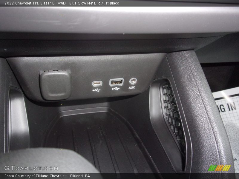 Blue Glow Metallic / Jet Black 2022 Chevrolet TrailBlazer LT AWD