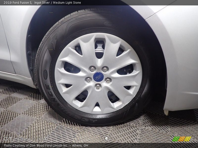  2019 Fusion S Wheel