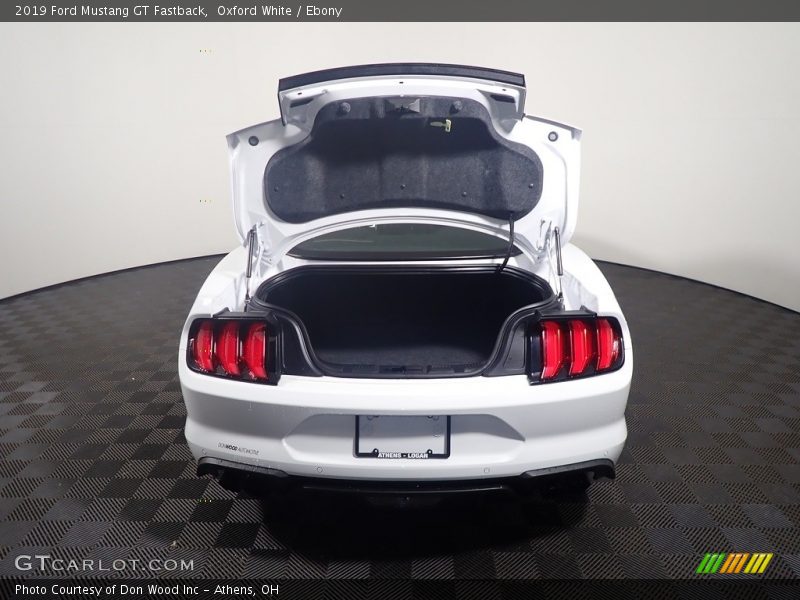 Oxford White / Ebony 2019 Ford Mustang GT Fastback