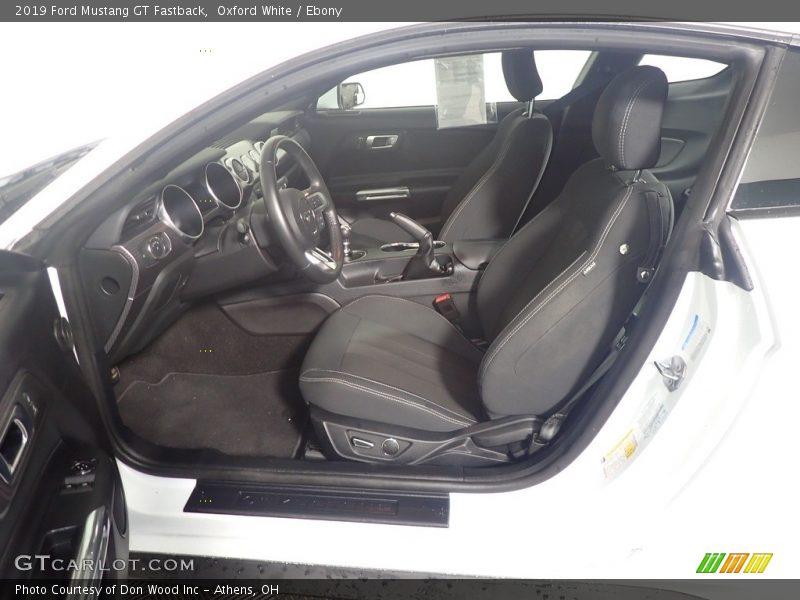 Oxford White / Ebony 2019 Ford Mustang GT Fastback