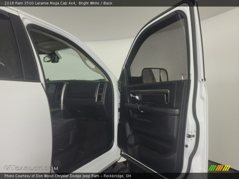 Bright White / Black 2018 Ram 3500 Laramie Mega Cab 4x4