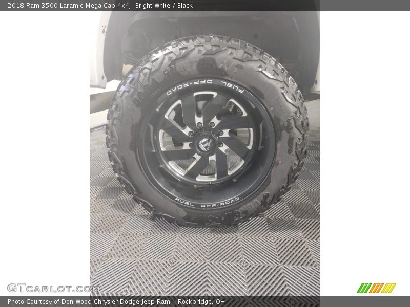 Bright White / Black 2018 Ram 3500 Laramie Mega Cab 4x4