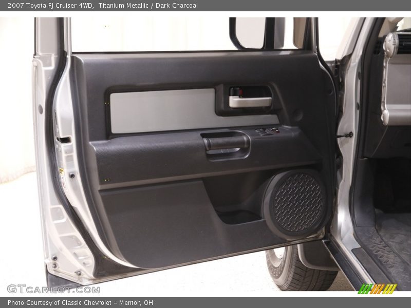 Titanium Metallic / Dark Charcoal 2007 Toyota FJ Cruiser 4WD