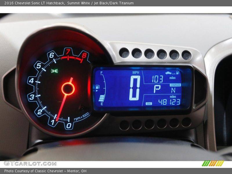 Controls of 2016 Sonic LT Hatchback