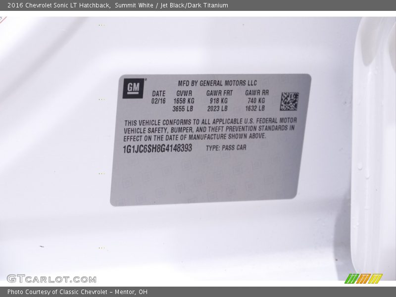 Summit White / Jet Black/Dark Titanium 2016 Chevrolet Sonic LT Hatchback