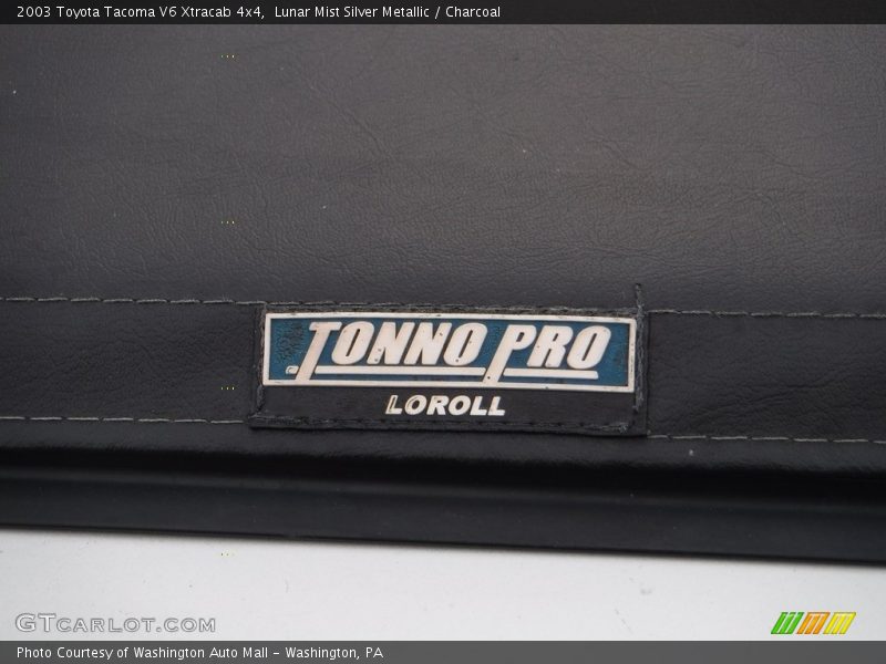 Lunar Mist Silver Metallic / Charcoal 2003 Toyota Tacoma V6 Xtracab 4x4