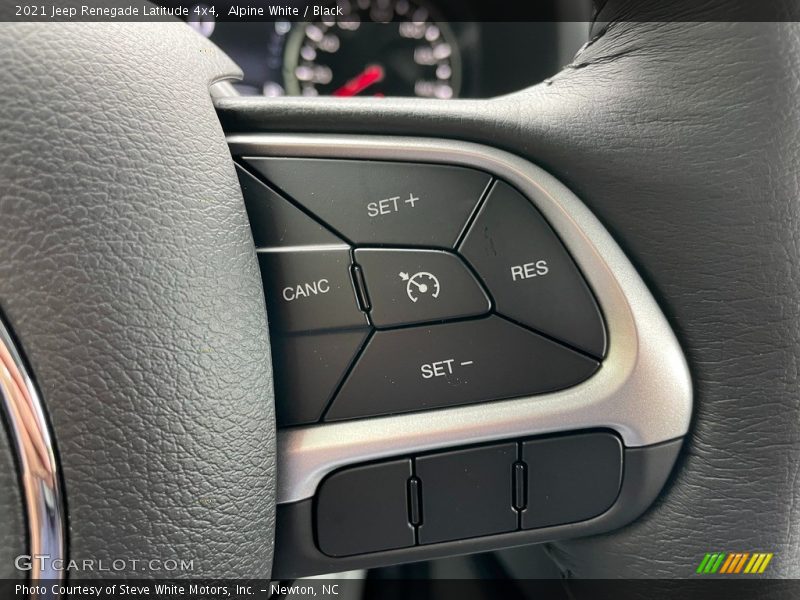 Alpine White / Black 2021 Jeep Renegade Latitude 4x4