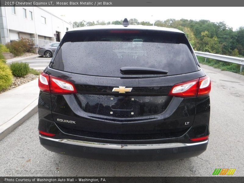 Mosaic Black Metallic / Jet Black 2018 Chevrolet Equinox LT