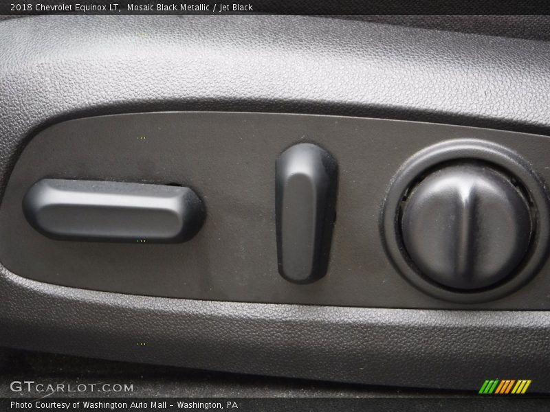 Mosaic Black Metallic / Jet Black 2018 Chevrolet Equinox LT