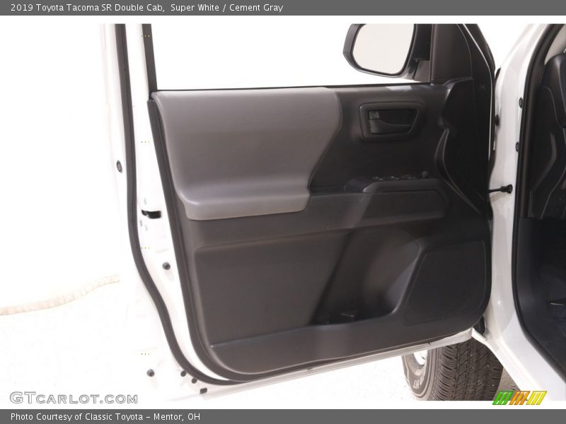 Super White / Cement Gray 2019 Toyota Tacoma SR Double Cab