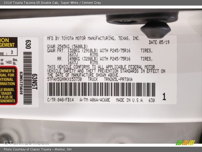 Super White / Cement Gray 2019 Toyota Tacoma SR Double Cab