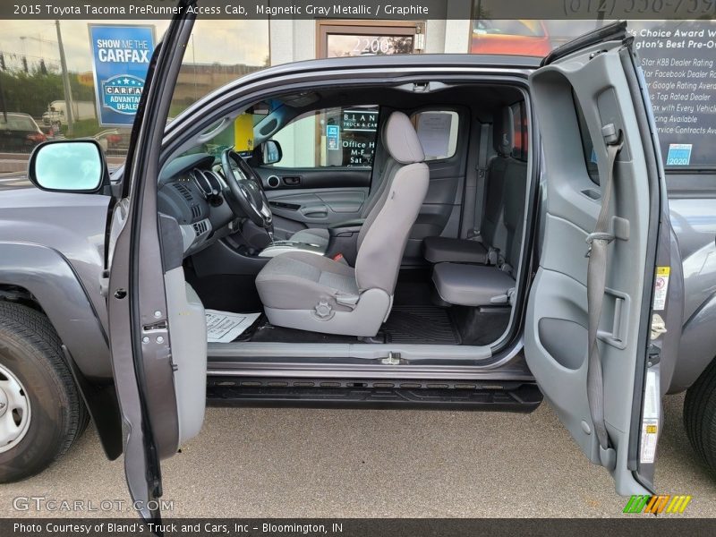 Magnetic Gray Metallic / Graphite 2015 Toyota Tacoma PreRunner Access Cab