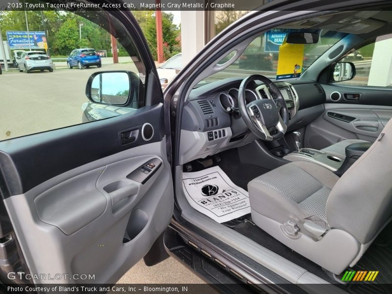 Magnetic Gray Metallic / Graphite 2015 Toyota Tacoma PreRunner Access Cab