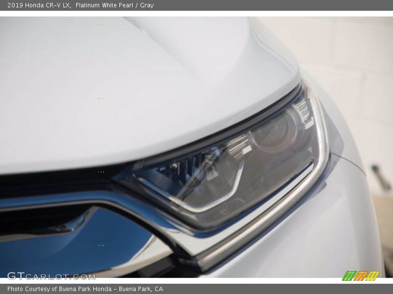 Platinum White Pearl / Gray 2019 Honda CR-V LX