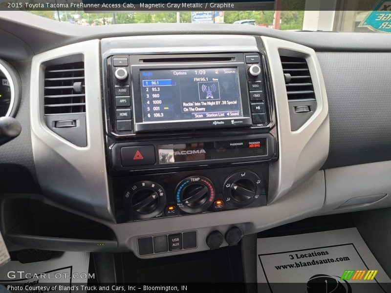 Magnetic Gray Metallic / Graphite 2015 Toyota Tacoma PreRunner Access Cab