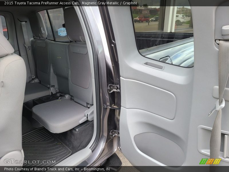 Magnetic Gray Metallic / Graphite 2015 Toyota Tacoma PreRunner Access Cab