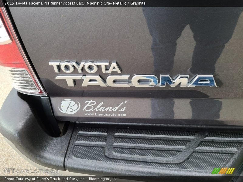 Magnetic Gray Metallic / Graphite 2015 Toyota Tacoma PreRunner Access Cab