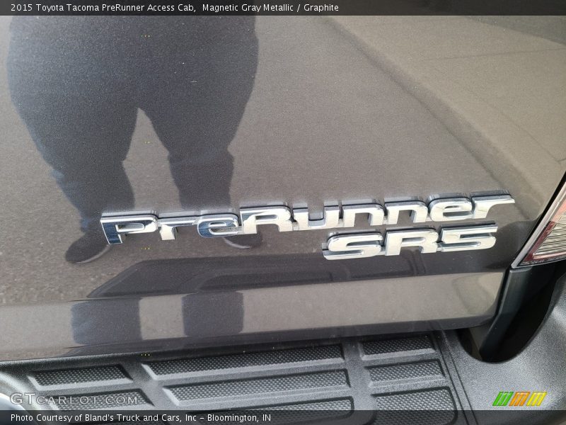 Magnetic Gray Metallic / Graphite 2015 Toyota Tacoma PreRunner Access Cab