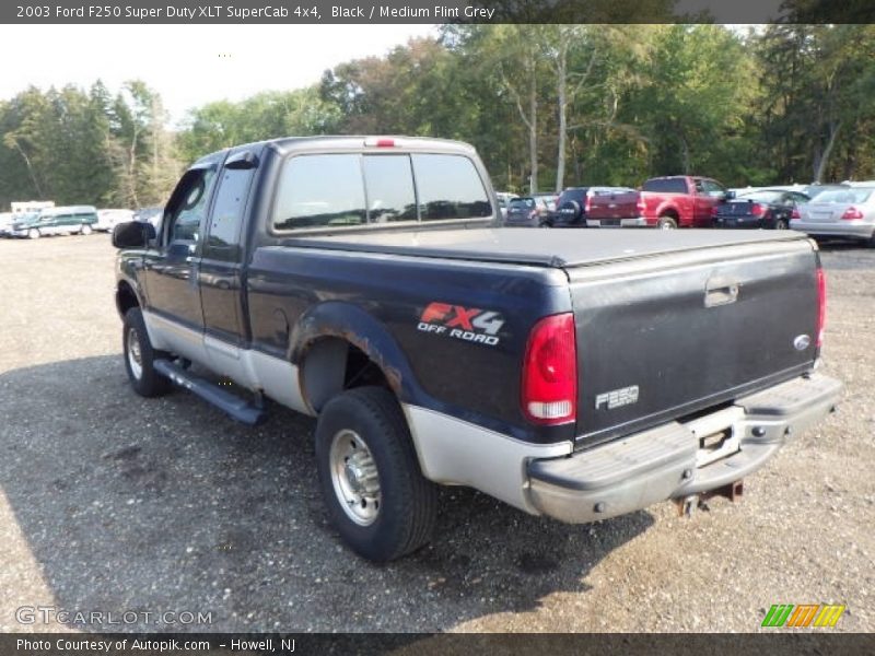 Black / Medium Flint Grey 2003 Ford F250 Super Duty XLT SuperCab 4x4