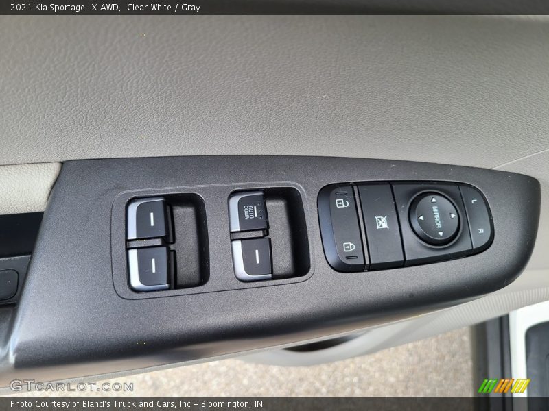 Clear White / Gray 2021 Kia Sportage LX AWD