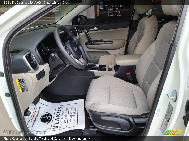 Clear White / Gray 2021 Kia Sportage LX AWD