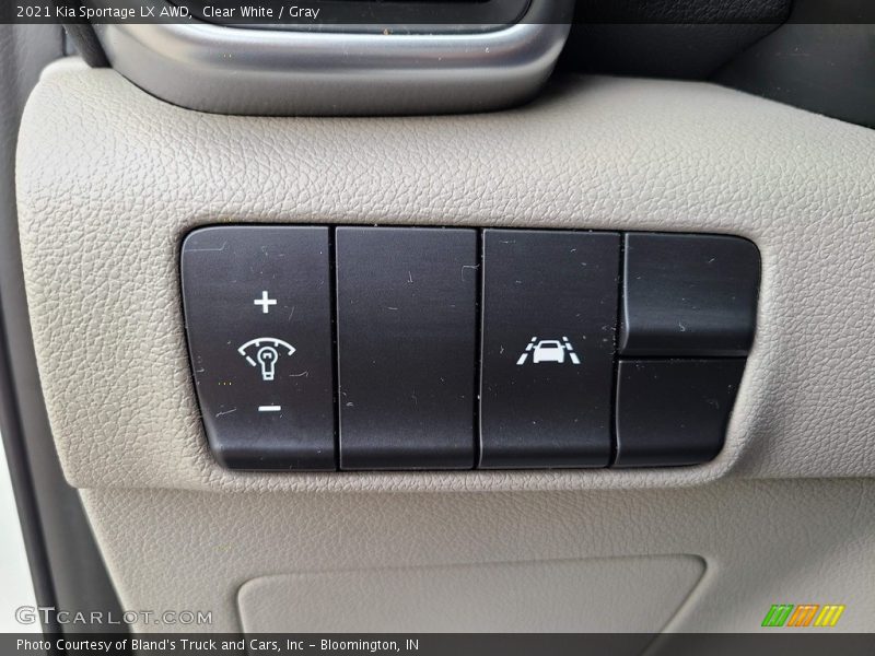 Clear White / Gray 2021 Kia Sportage LX AWD