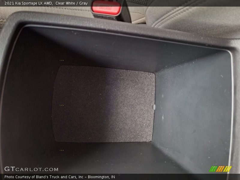 Clear White / Gray 2021 Kia Sportage LX AWD