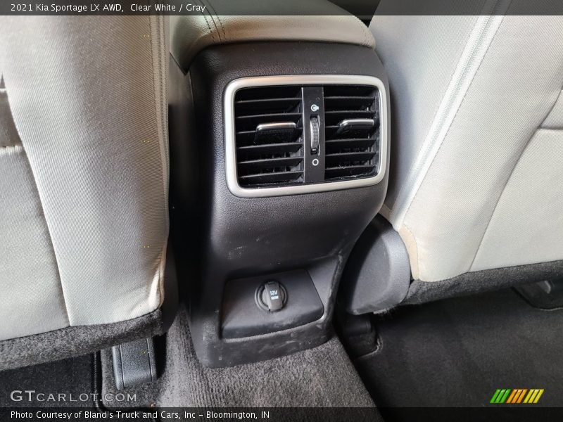 Clear White / Gray 2021 Kia Sportage LX AWD
