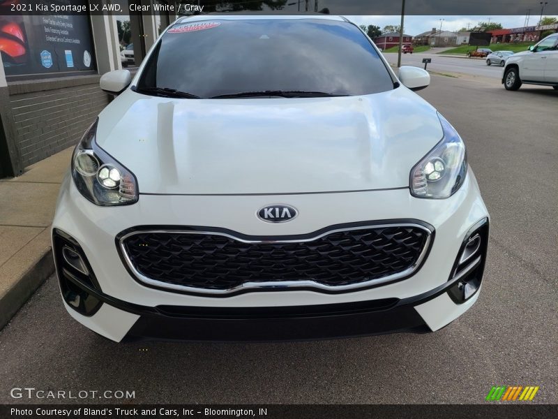 Clear White / Gray 2021 Kia Sportage LX AWD