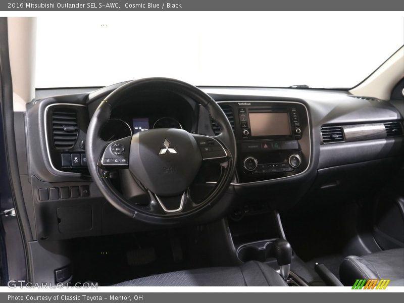 Dashboard of 2016 Outlander SEL S-AWC