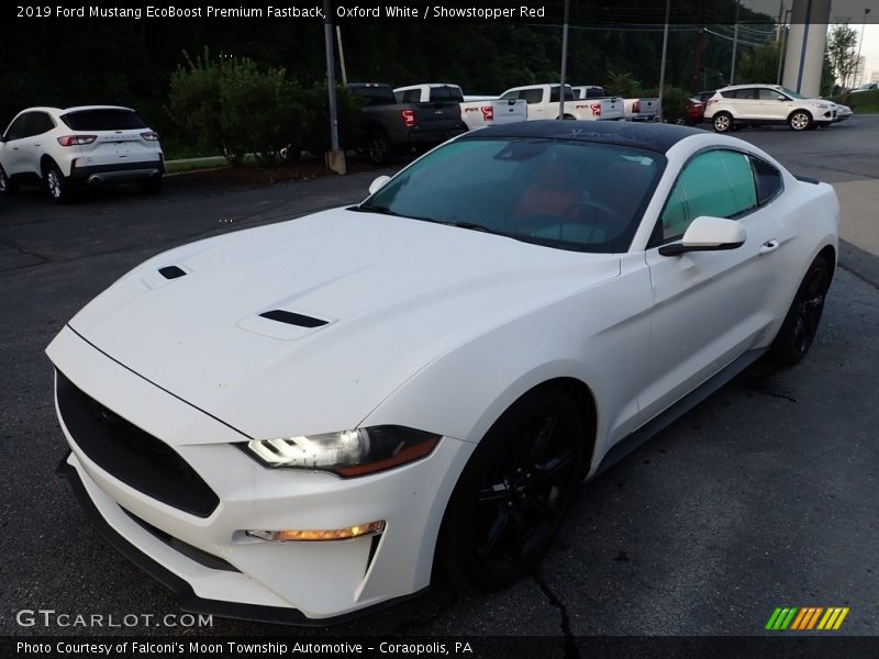 Oxford White / Showstopper Red 2019 Ford Mustang EcoBoost Premium Fastback
