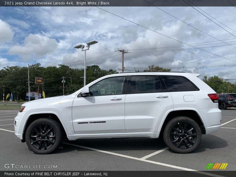  2021 Grand Cherokee Laredo 4x4 Bright White