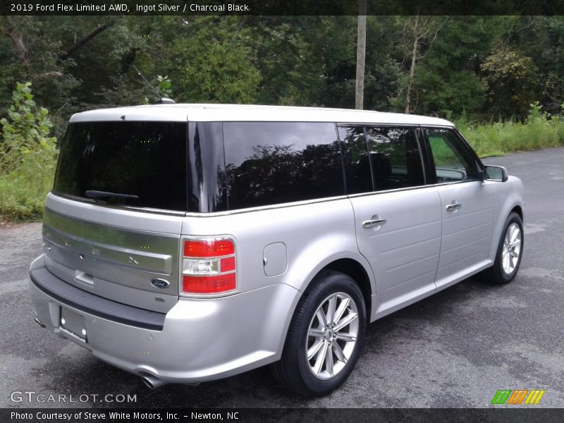 Ingot Silver / Charcoal Black 2019 Ford Flex Limited AWD