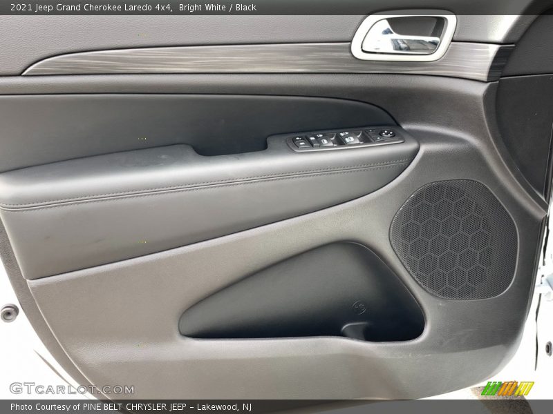 Door Panel of 2021 Grand Cherokee Laredo 4x4