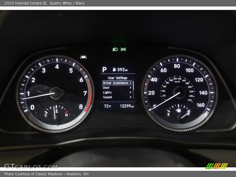 Quartz White / Black 2020 Hyundai Sonata SE