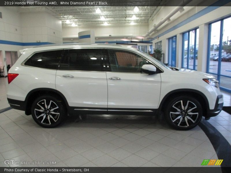 White Diamond Pearl / Black 2019 Honda Pilot Touring AWD